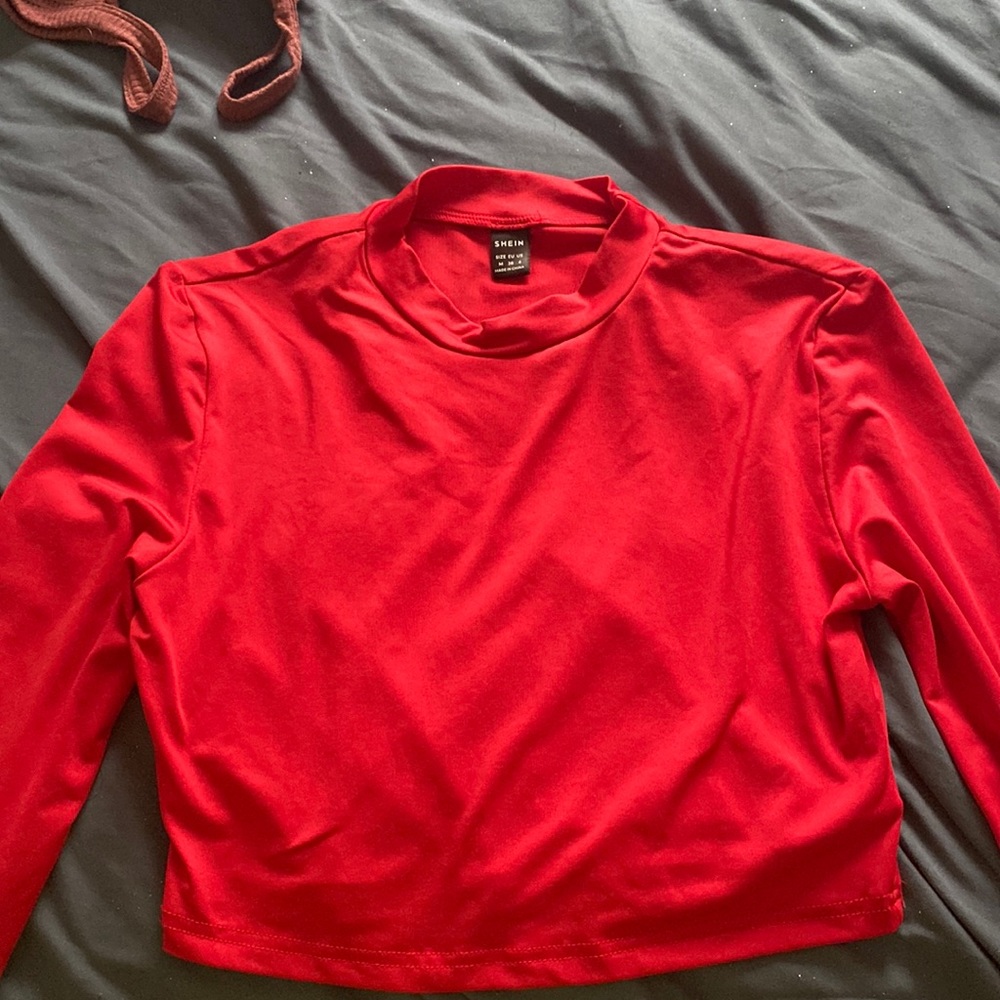 Red Crop top from Shein, S: M